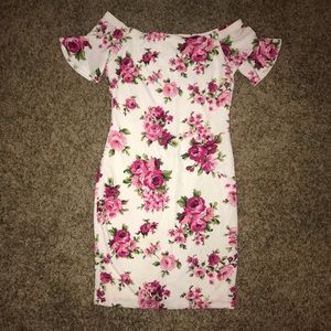 White Floral Bisou Bisou Dress with flair sleeves